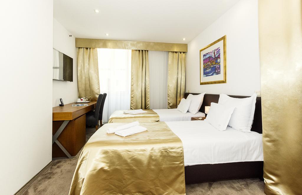Hotel Marul สปลิท ภายนอก รูปภาพ